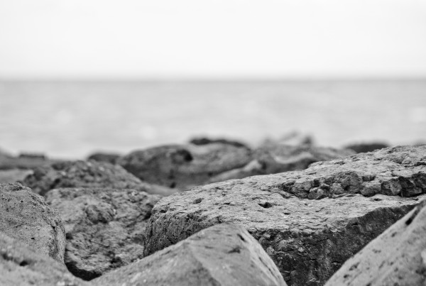 Silence Minéral au Bord du Monde